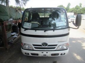 Toyota Toyoace Double Cabin