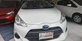 Toyota Aqua Hybrid (SOLD)